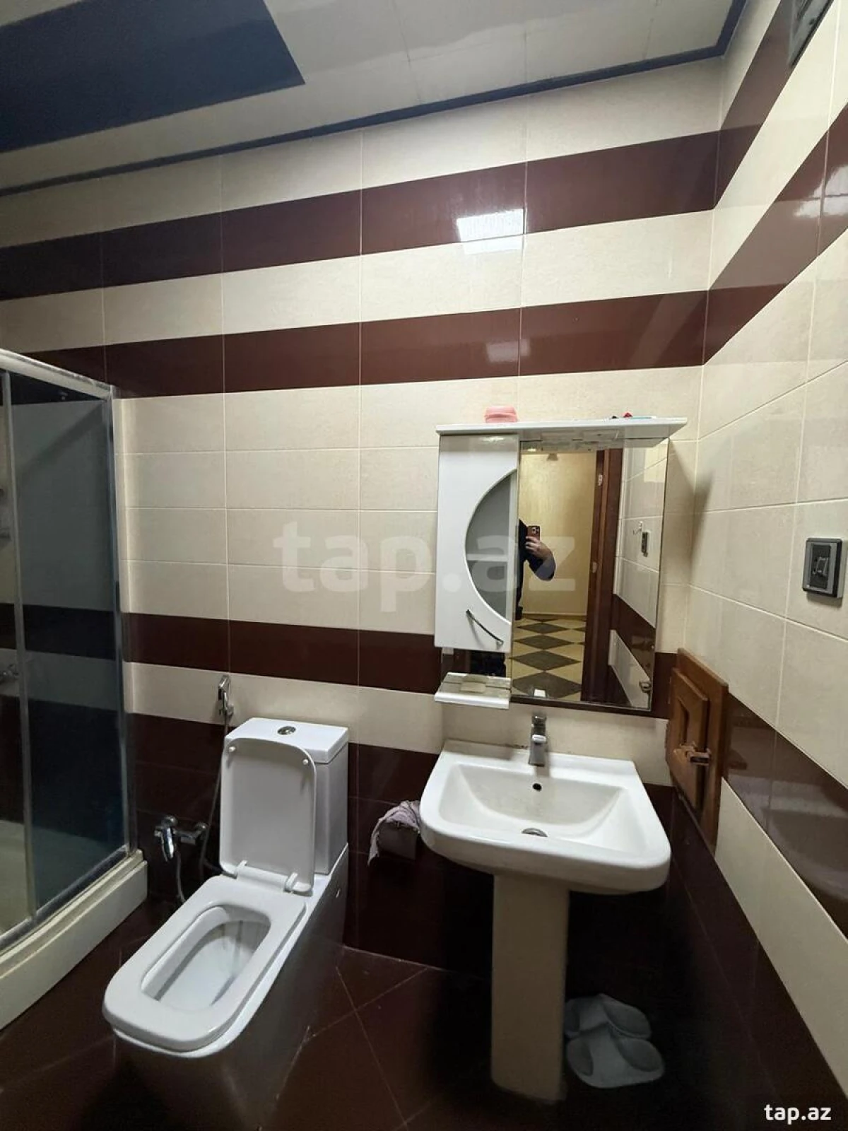 Kirayə verilir 2 otaqlı yeni tikili 65 m²