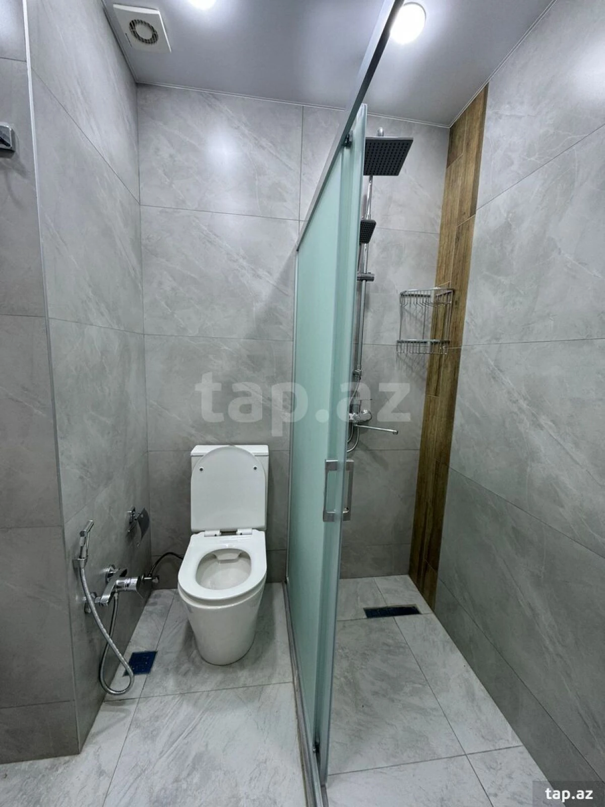 Kirayə verilir 3 otaqlı yeni tikili 85 m²