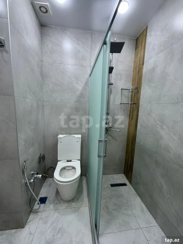 Kirayə verilir 3 otaqlı yeni tikili 85 m²