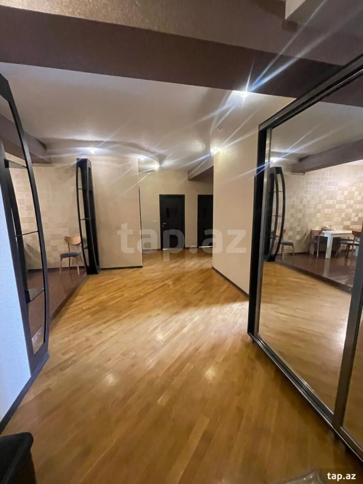 Satılır 4 otaqlı yeni tikili 145 m²