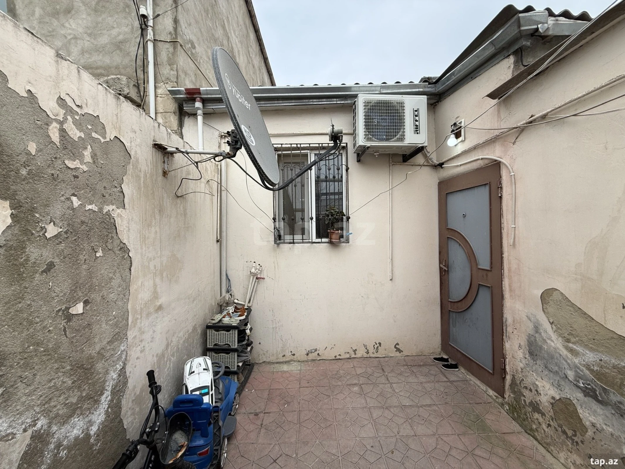 Satılır 2 otaqlı həyət evi 65 m²
