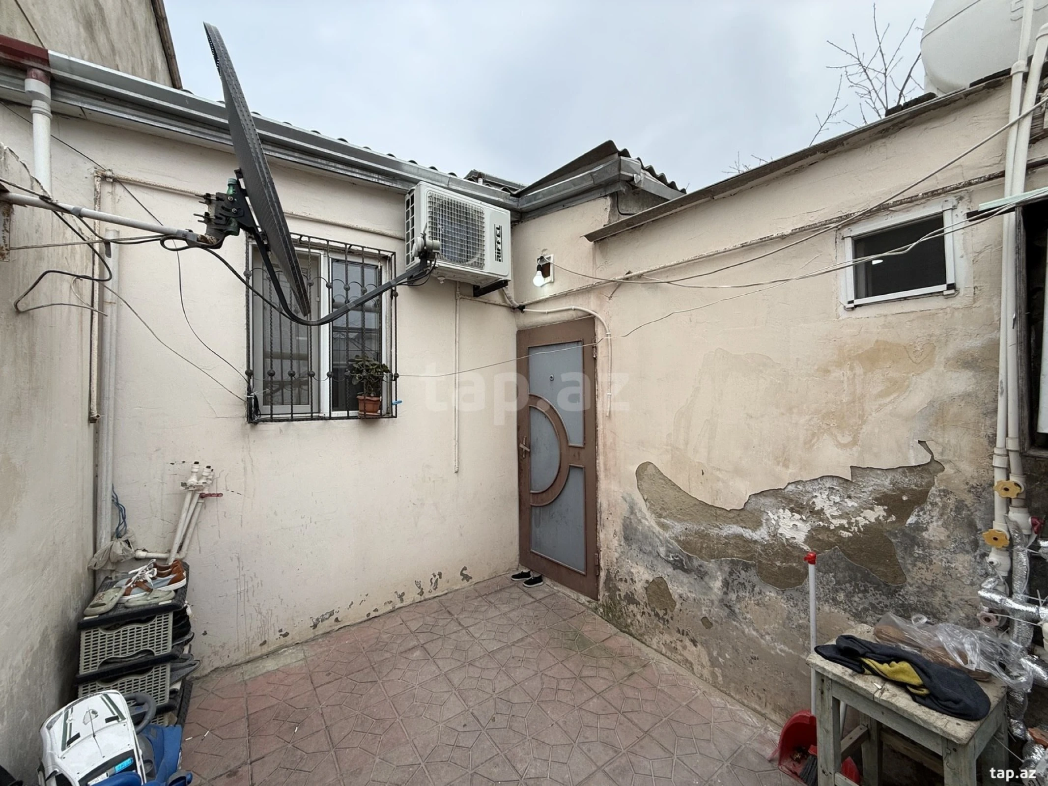 Satılır 2 otaqlı həyət evi 65 m²