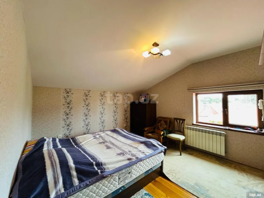 Satılır 4 otaqlı həyət evi