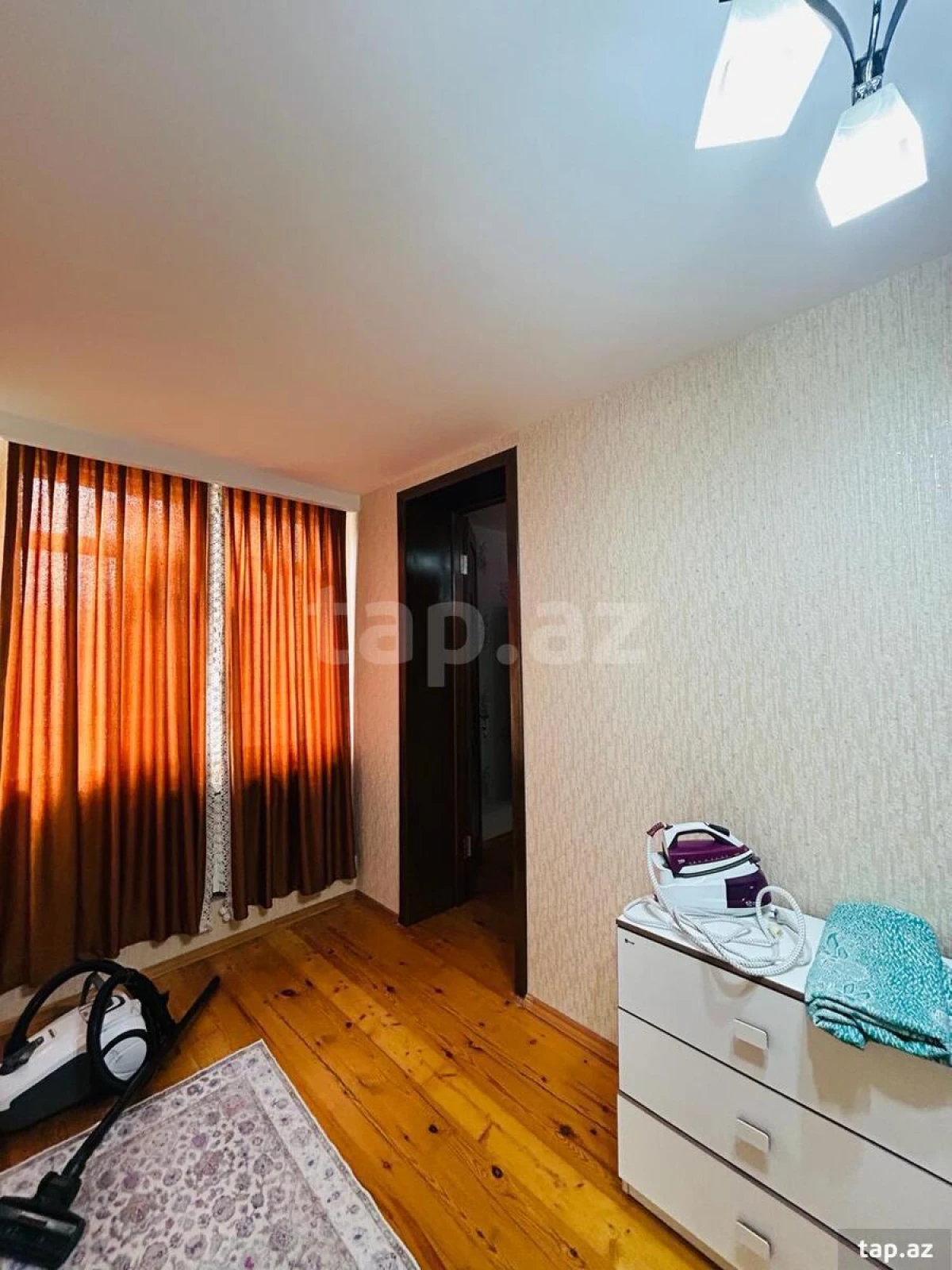 Satılır 4 otaqlı həyət evi