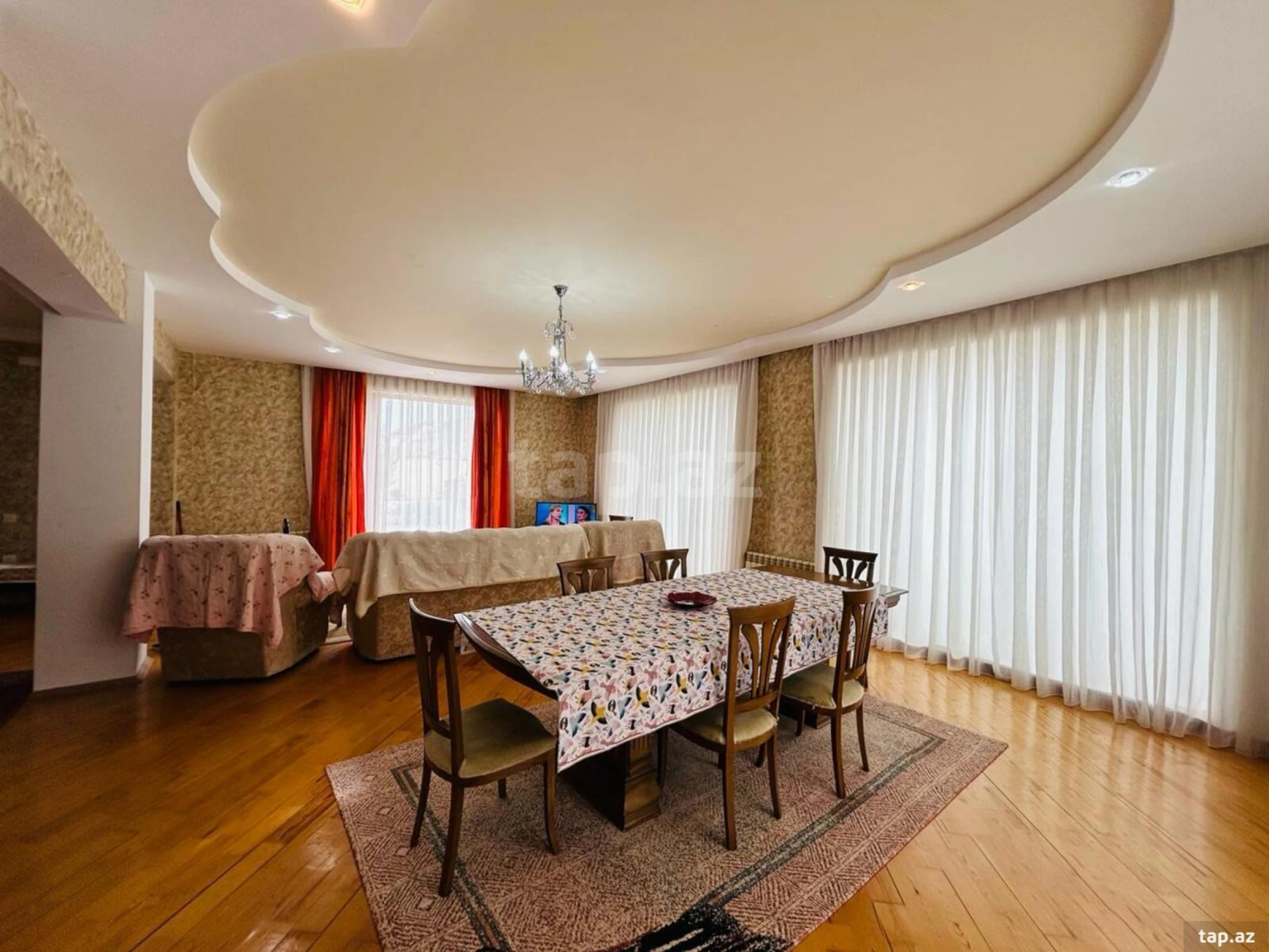 Satılır 4 otaqlı həyət evi