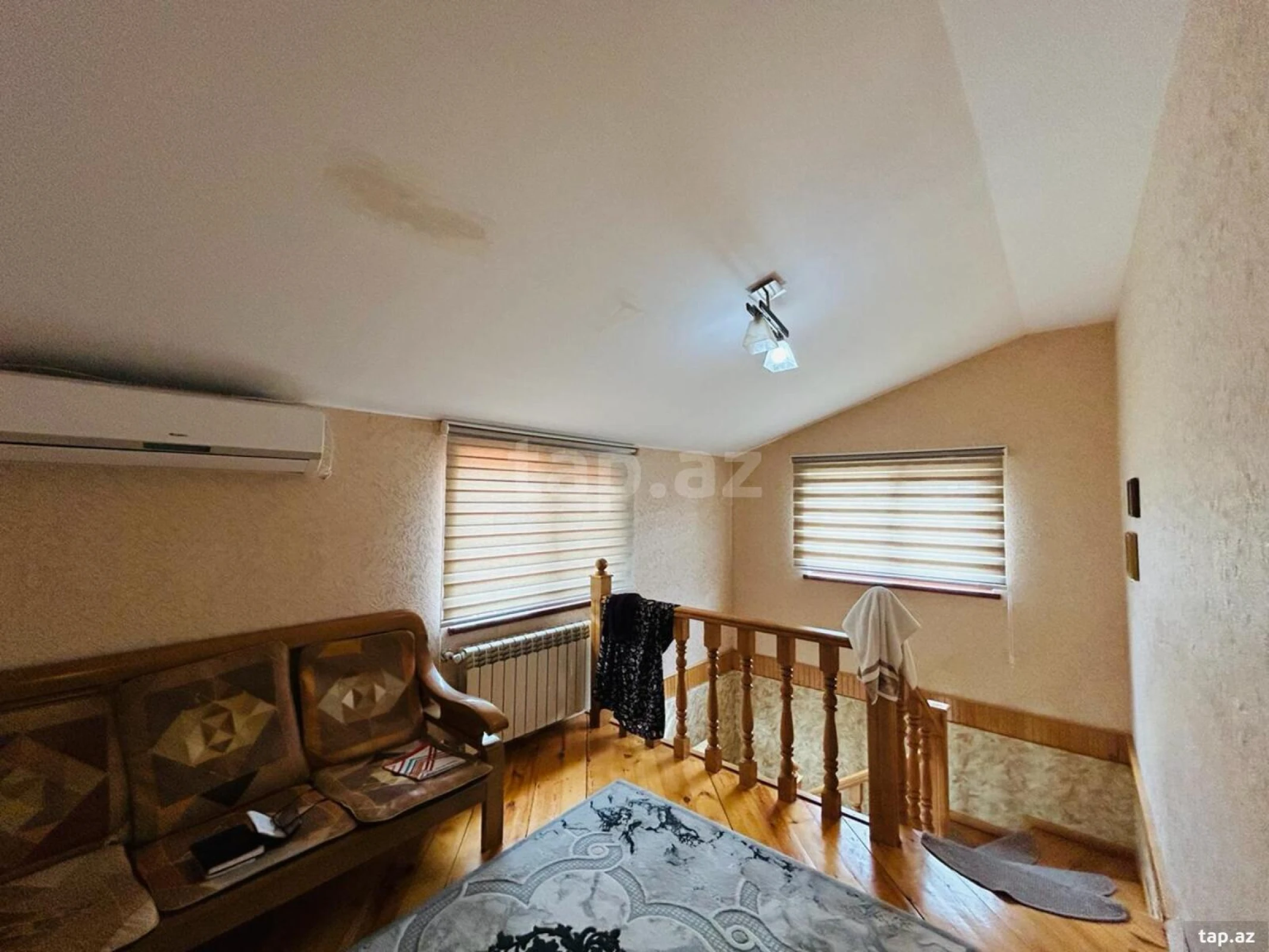 Satılır 4 otaqlı həyət evi