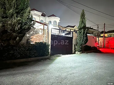 Satılır 8 otaqlı həyət evi — Bakı 8 otaq