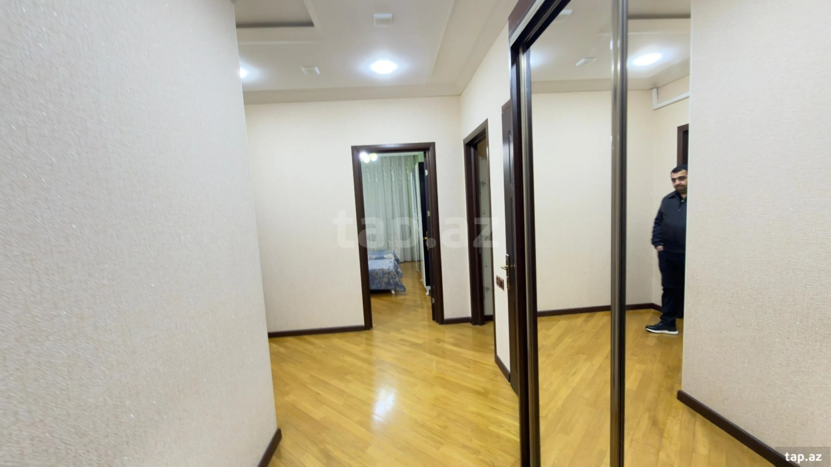 Satılır 3 otaqlı yeni tikili 95 m²