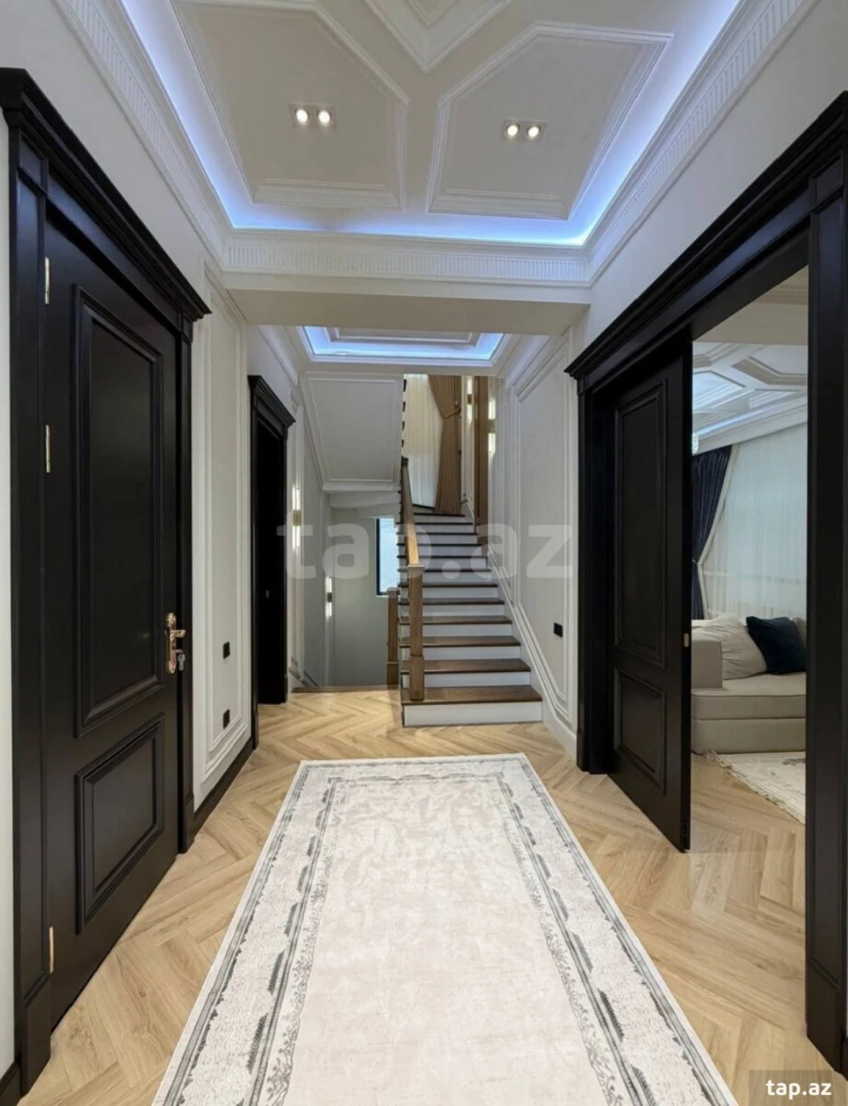 Kirayə verilir 5 otaqlı həyət evi