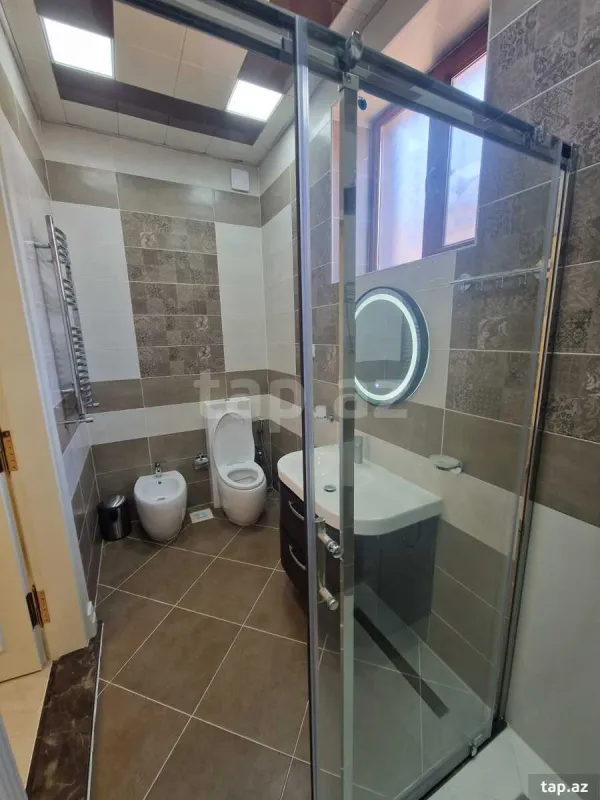 Kirayə verilir 6 otaqlı həyət evi