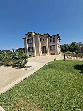 Kirayə verilir 6 otaqlı həyət evi