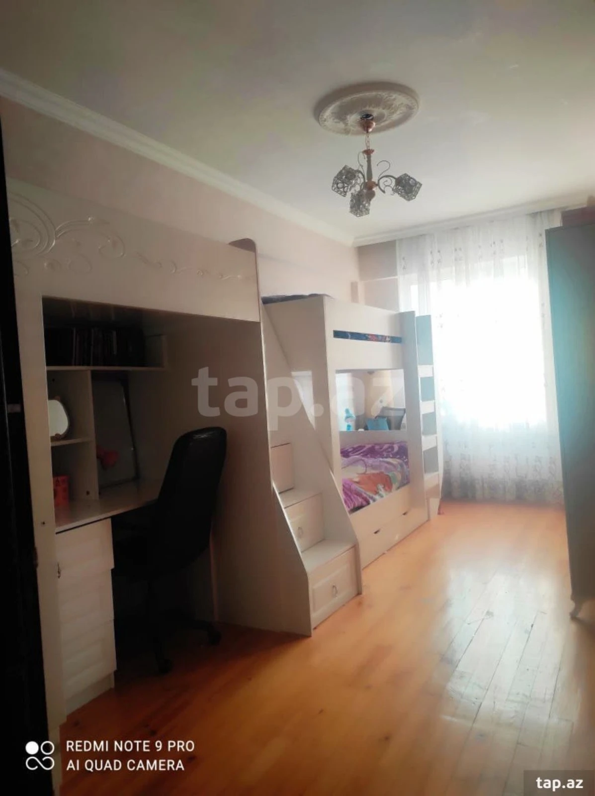 Satılır 3 otaqlı yeni tikili 81.5 m²
