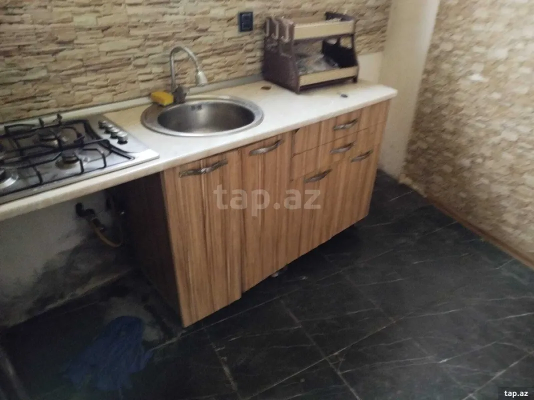 Kirayə verilir 2 otaqlı həyət evi