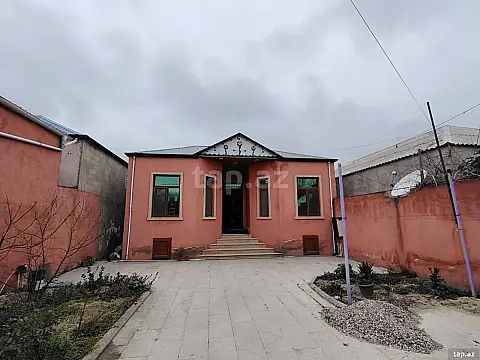 Satılır 3 otaqlı həyət evi