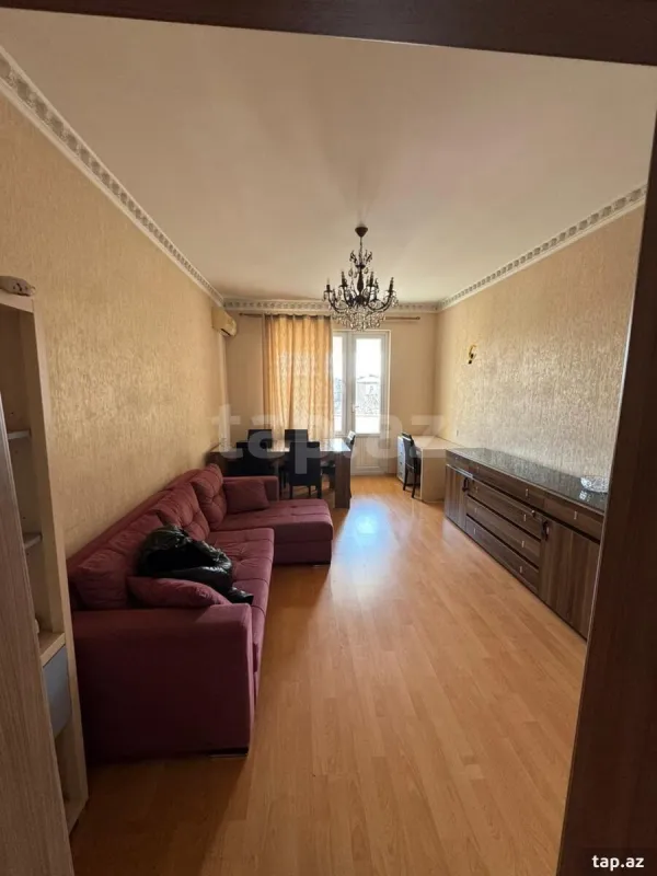 Kirayə verilir 2 otaqlı mənzil 60 m²