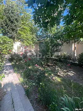Satılır 4 otaqlı həyət evi