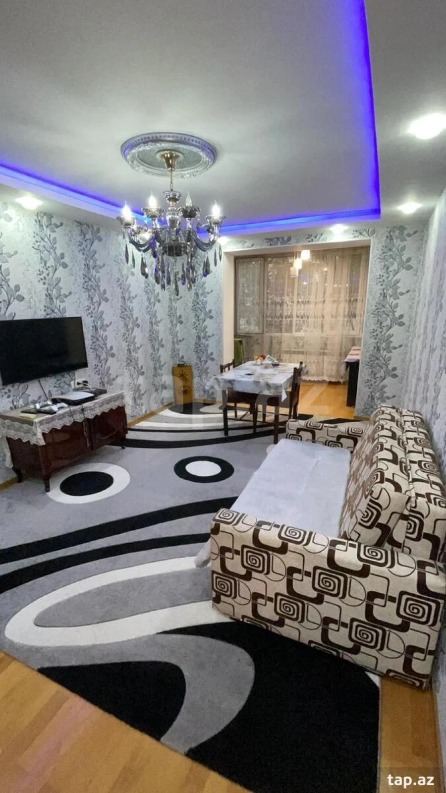 Kirayə verilir 2 otaqlı mənzil 100 m²