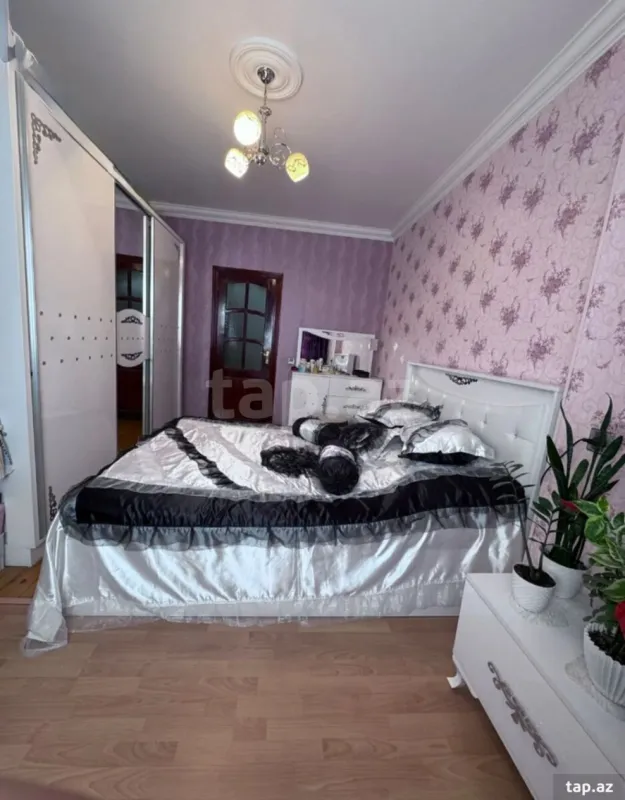 Kirayə verilir 2 otaqlı mənzil 58 m²