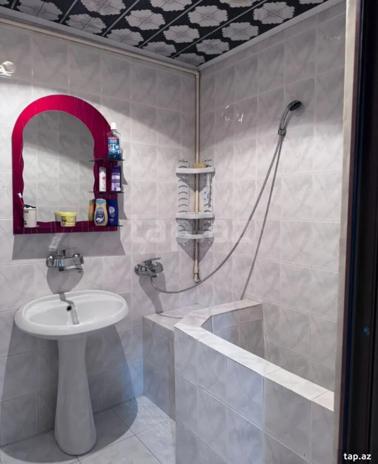 Kirayə verilir 2 otaqlı mənzil 58 m²