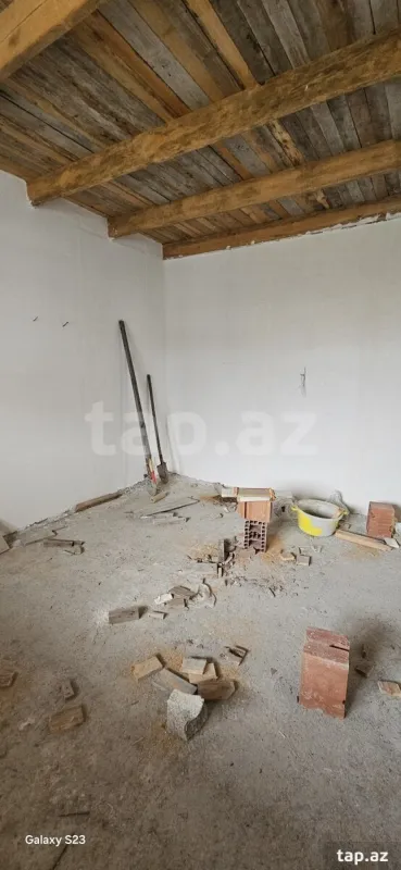 Satılır 3 otaqlı həyət evi