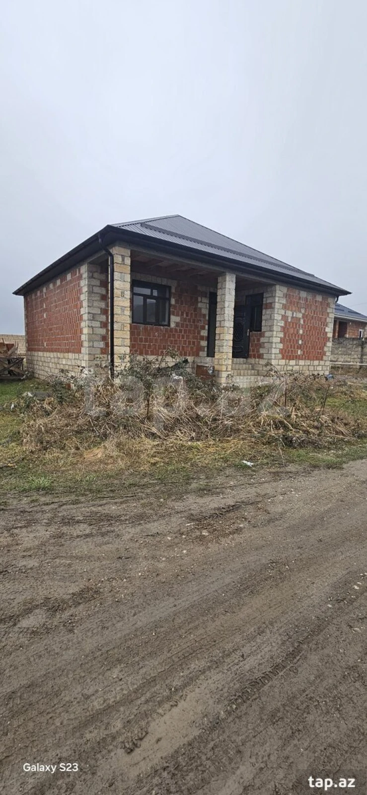 Satılır 3 otaqlı həyət evi