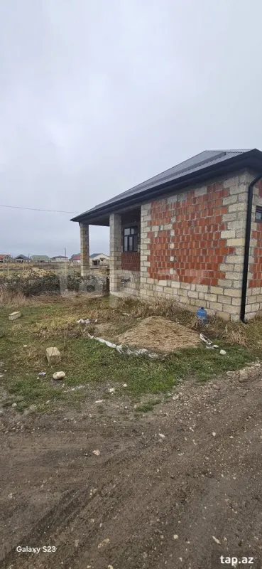 Satılır 3 otaqlı həyət evi