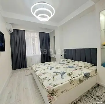 Kirayə verilir 2 otaqlı yeni tikili 75 m²