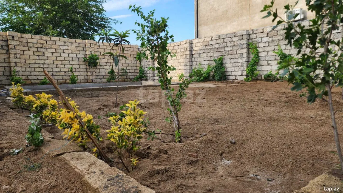 Satılır 3 otaqlı həyət evi