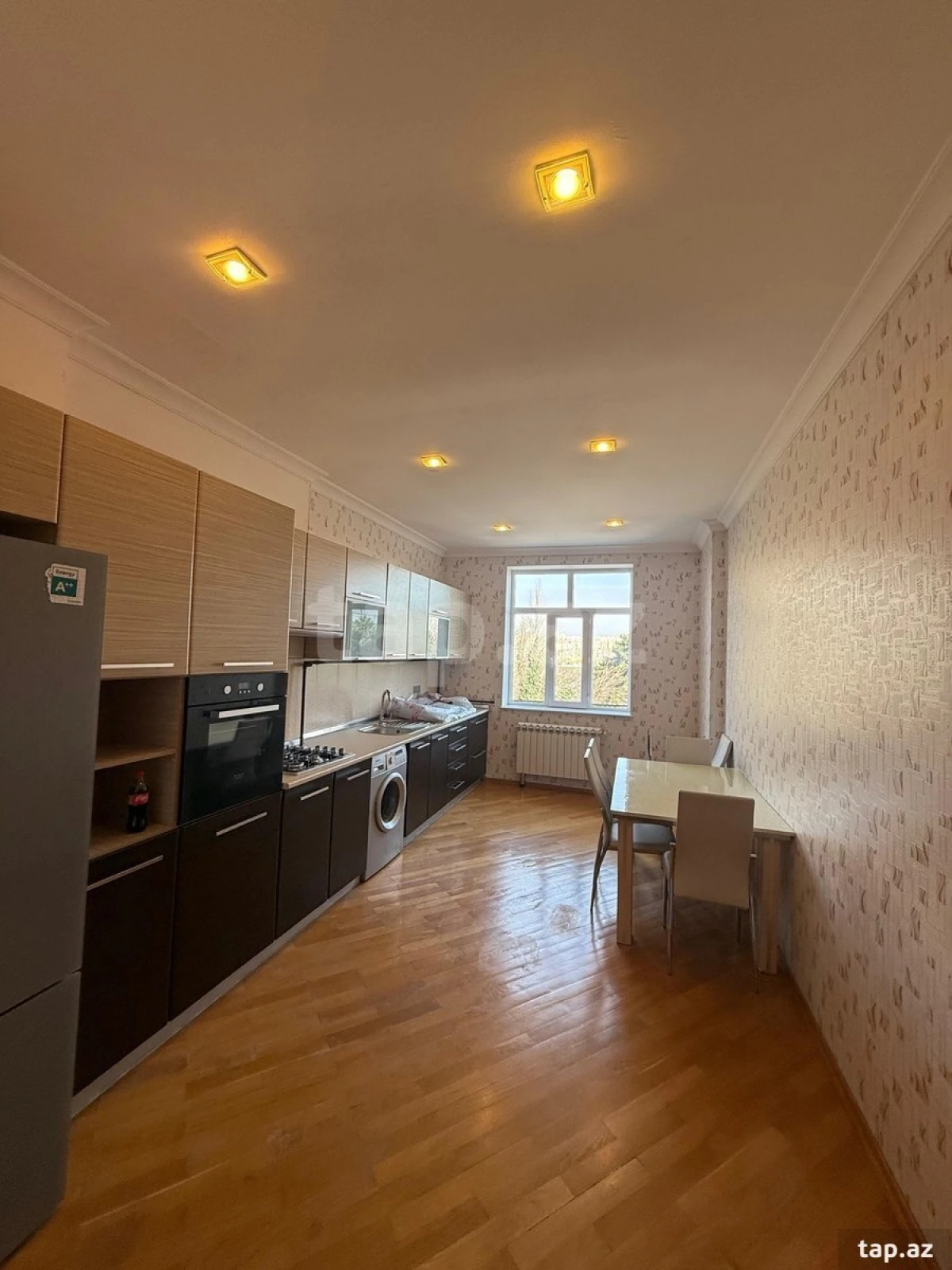 Satılır 2 otaqlı yeni tikili 108 m²