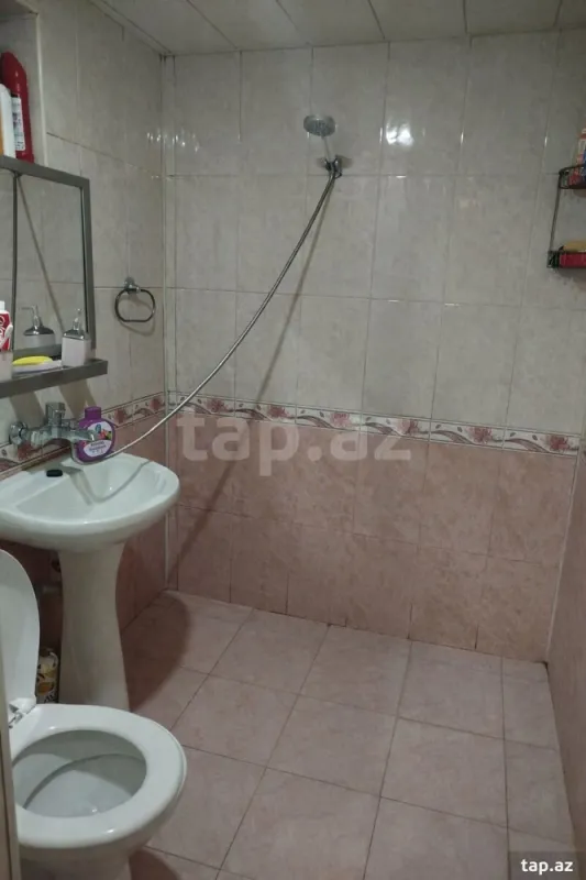 Kirayə verilir 2 otaqlı mənzil 40 m²