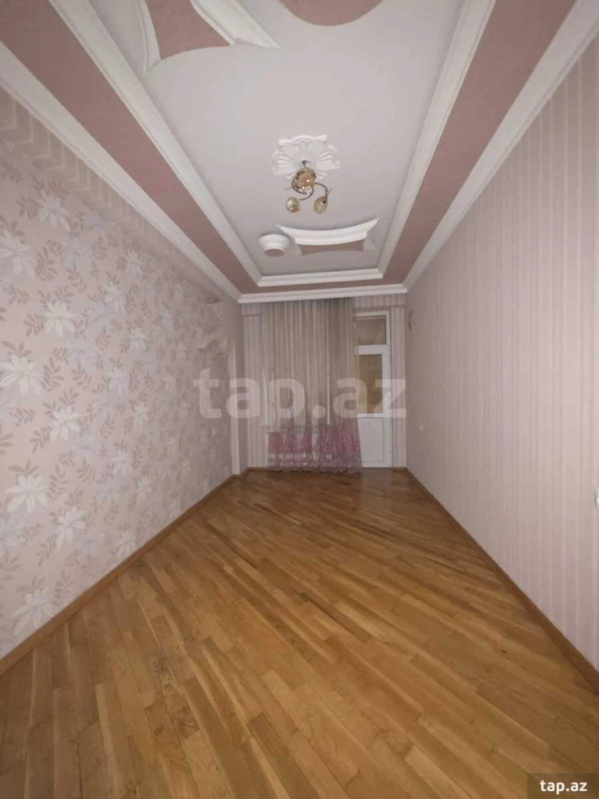 Satılır 3 otaqlı yeni tikili 105 m²