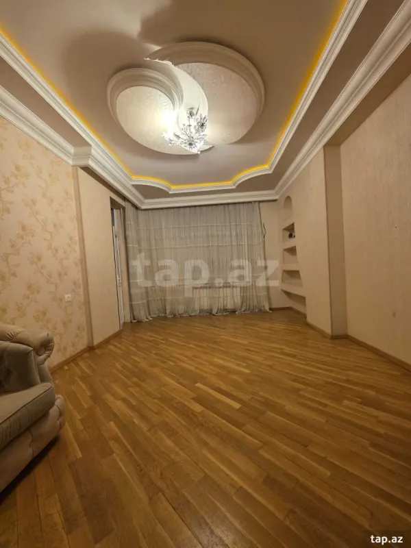 Satılır 3 otaqlı yeni tikili 105 m²