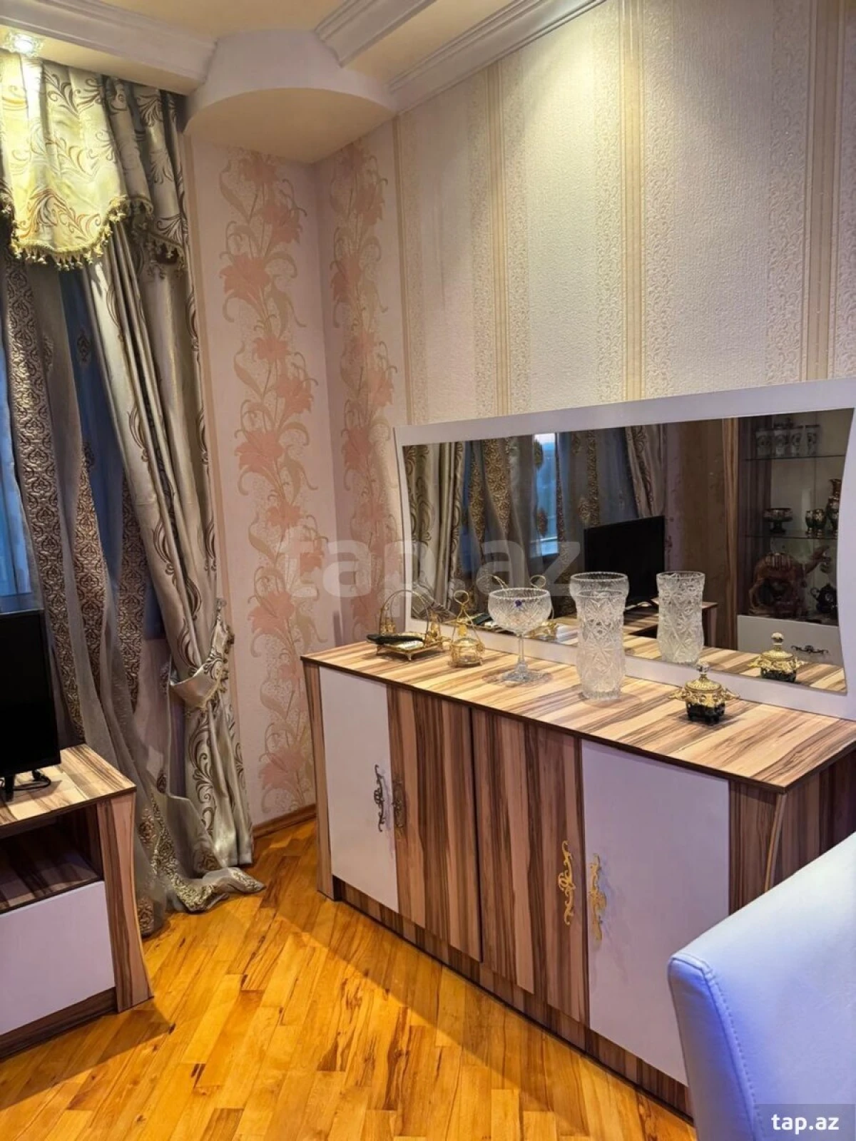 Kirayə verilir 2 otaqlı yeni tikili 85 m²