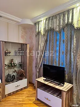 Kirayə verilir 2 otaqlı yeni tikili 85 m²