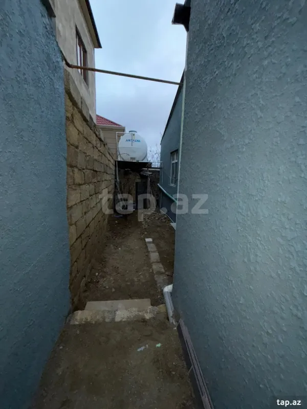 Satılır 4 otaqlı həyət evi