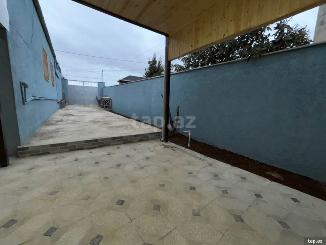 Satılır 4 otaqlı həyət evi