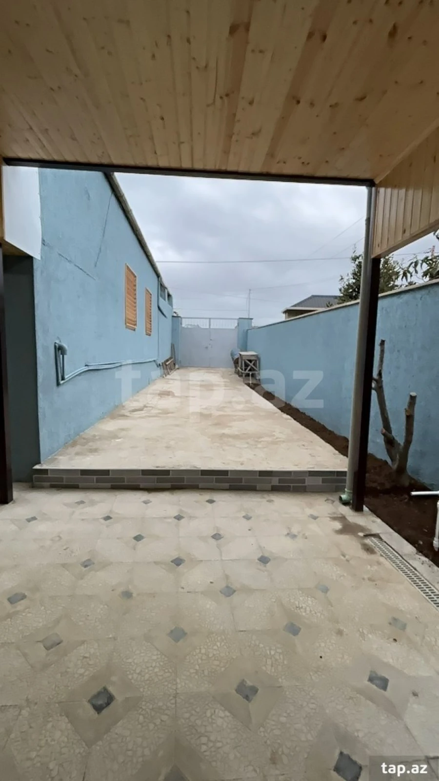 Satılır 4 otaqlı həyət evi