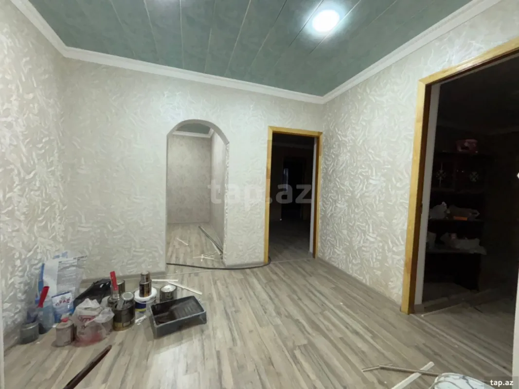 Satılır 4 otaqlı həyət evi