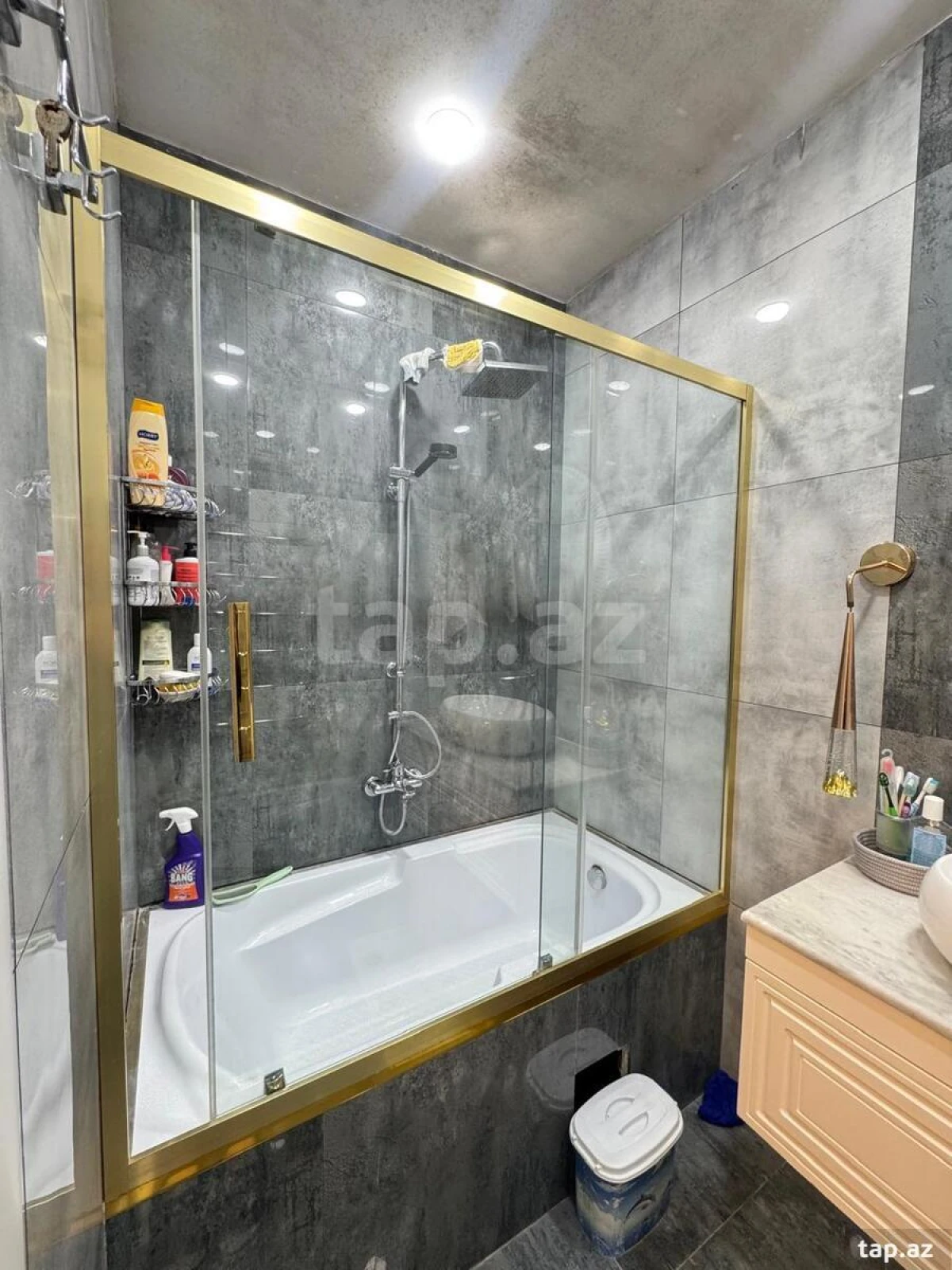 Satılır 2 otaqlı yeni tikili 90 m²