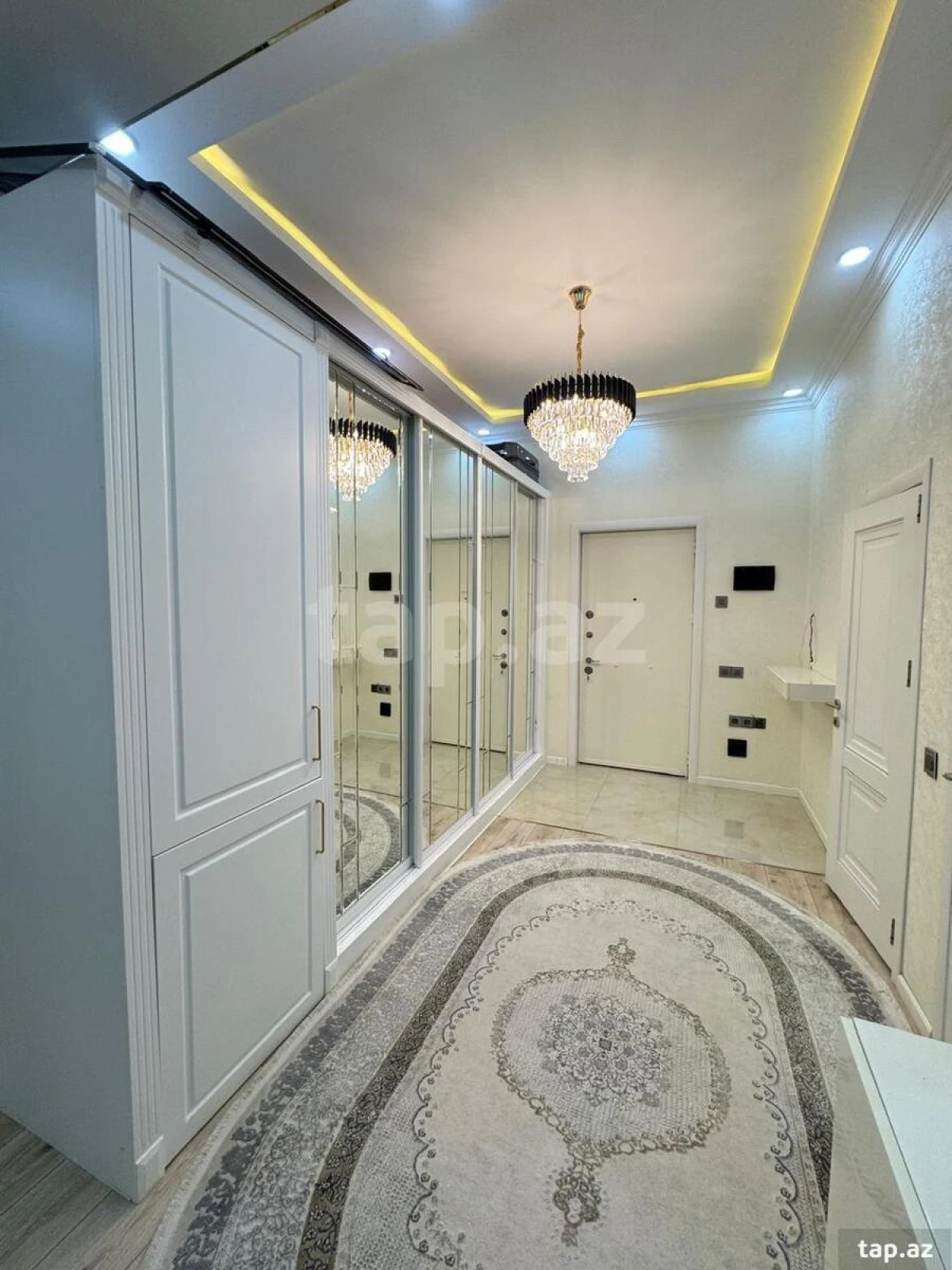 Satılır 2 otaqlı yeni tikili 90 m²