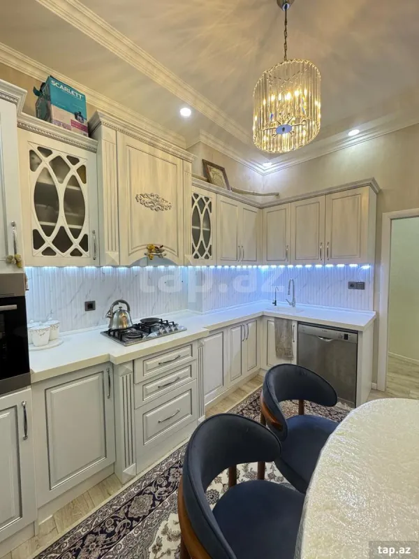 Satılır 2 otaqlı yeni tikili 90 m²