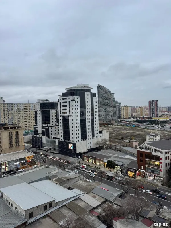 Satılır 2 otaqlı yeni tikili 90 m²