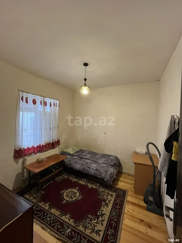 Satılır 5 otaqlı həyət evi