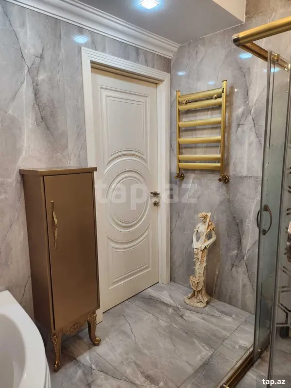 Satılır 3 otaqlı yeni tikili 90 m²