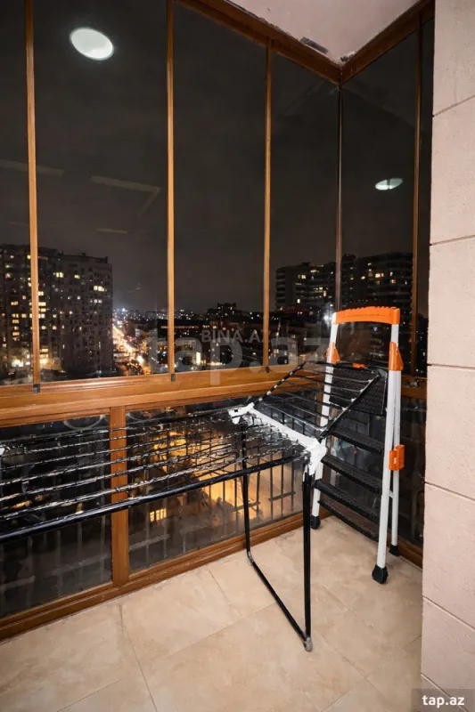 Satılır 3 otaqlı yeni tikili 165 m²