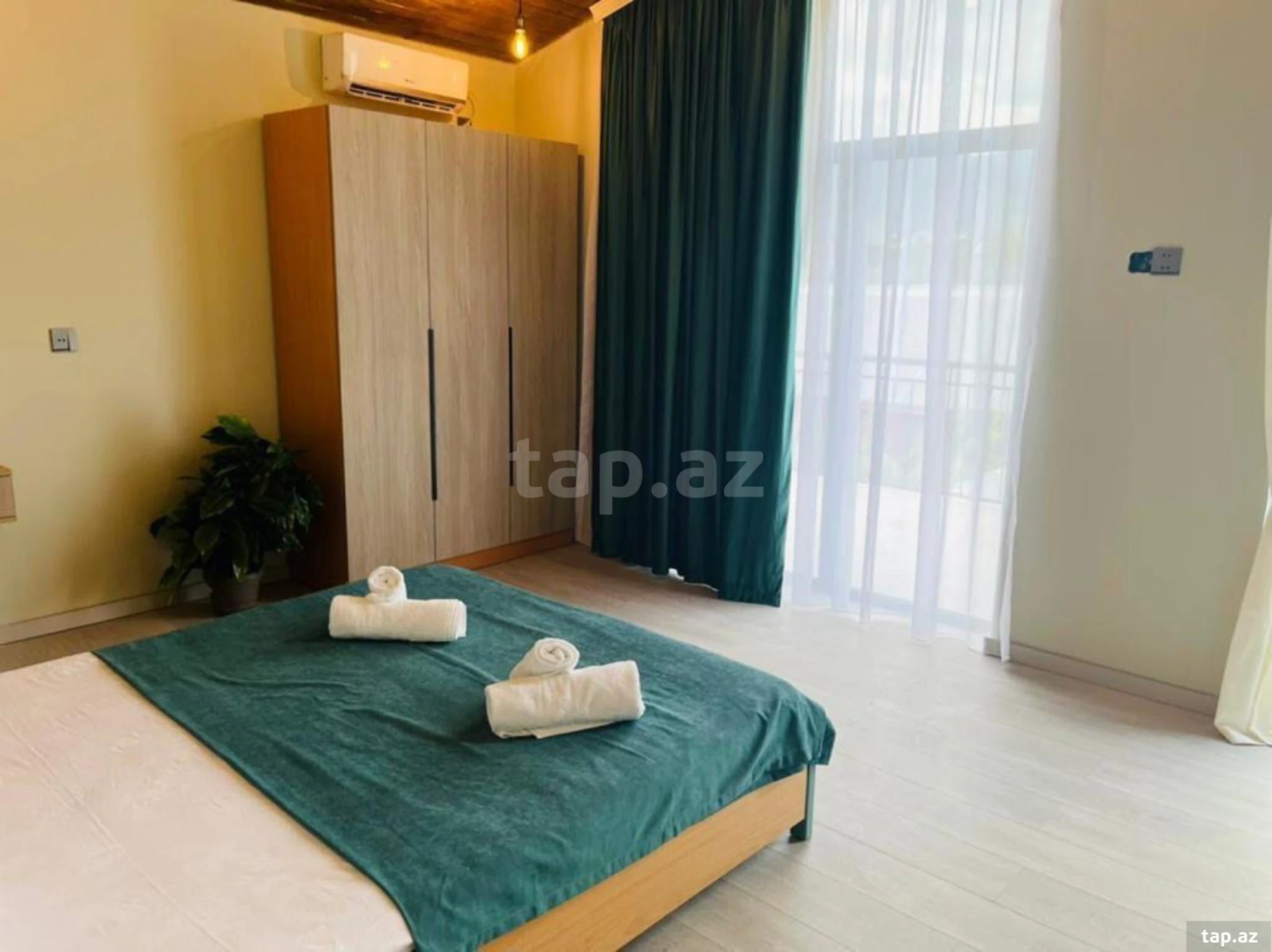 Kirayə verilir 5 otaqlı həyət evi