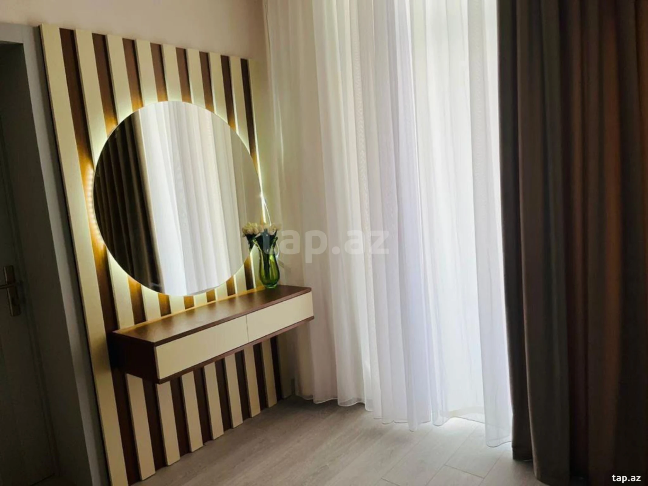 Kirayə verilir 5 otaqlı həyət evi