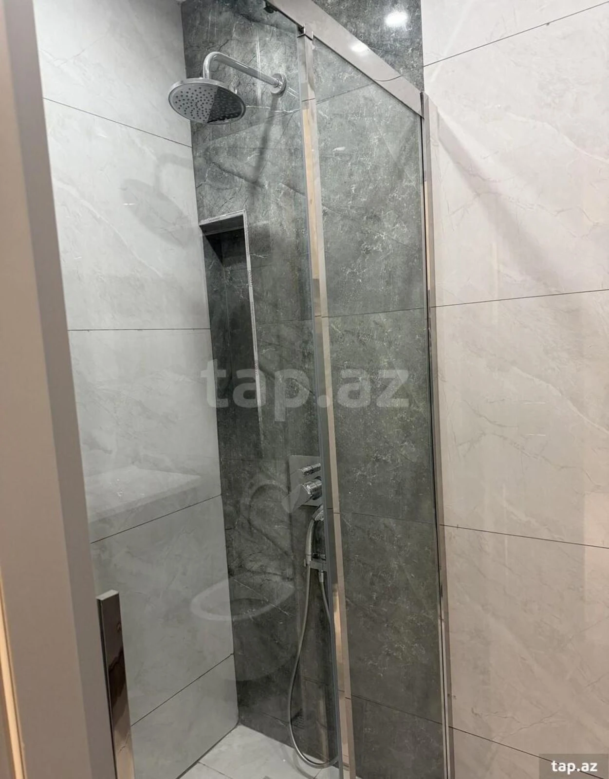 Satılır 3 otaqlı yeni tikili 91 m²