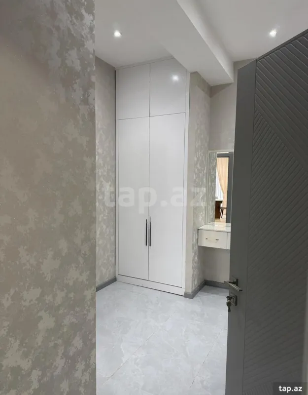 Satılır 3 otaqlı yeni tikili 91 m²