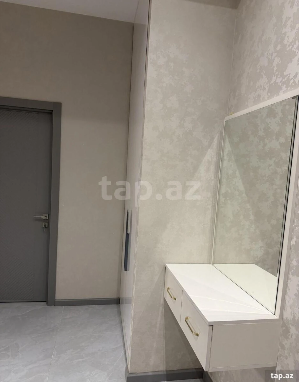 Satılır 3 otaqlı yeni tikili 91 m²